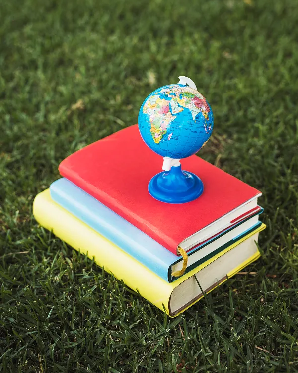 Master Global Book Distribution with Pelikan Publishers